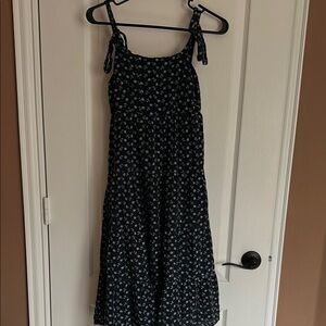 Storia Navy Blue Floral Midi Dress – Size Small with Adjustable Bow Tie Straps